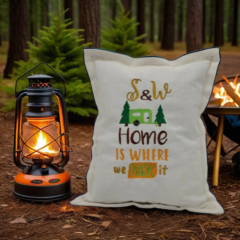 Perfekte Geschenkidee für Camper – Personalisierbare Kissen für Caravan-Lifestyle